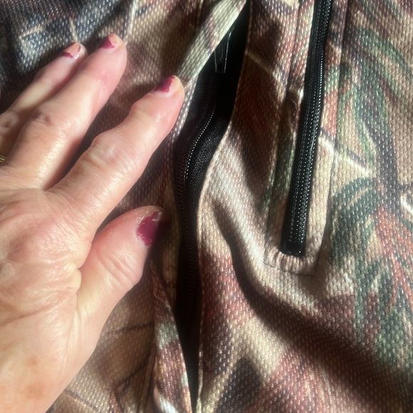 Jacket - Picture 3 of 4